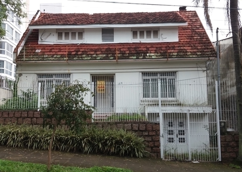 Casa Comercial 4 quartos  no bairro SAO JOAO em PORTO ALEGRE