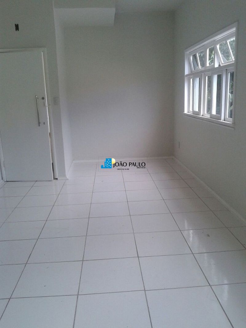 Apto no bairro JD AMALIA II em VOLTA REDONDA