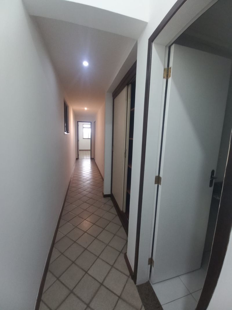 Apto no bairro Jardim Amália em VOLTA REDONDA