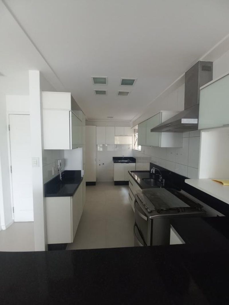 Apto no bairro ATERRADO em VOLTA REDONDA