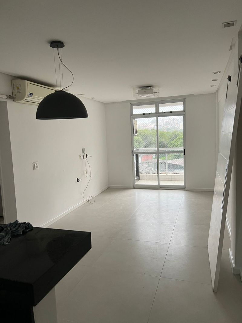 Apto no bairro ATERRADO em VOLTA REDONDA