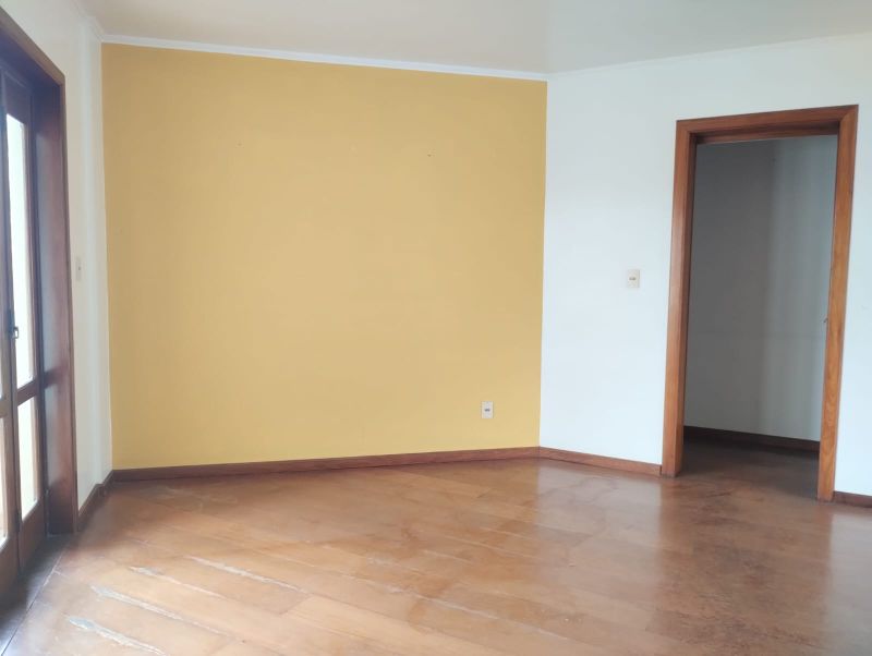 APTO 3 quartos no bairro SAGRADA FAMILIA em TAQUARA