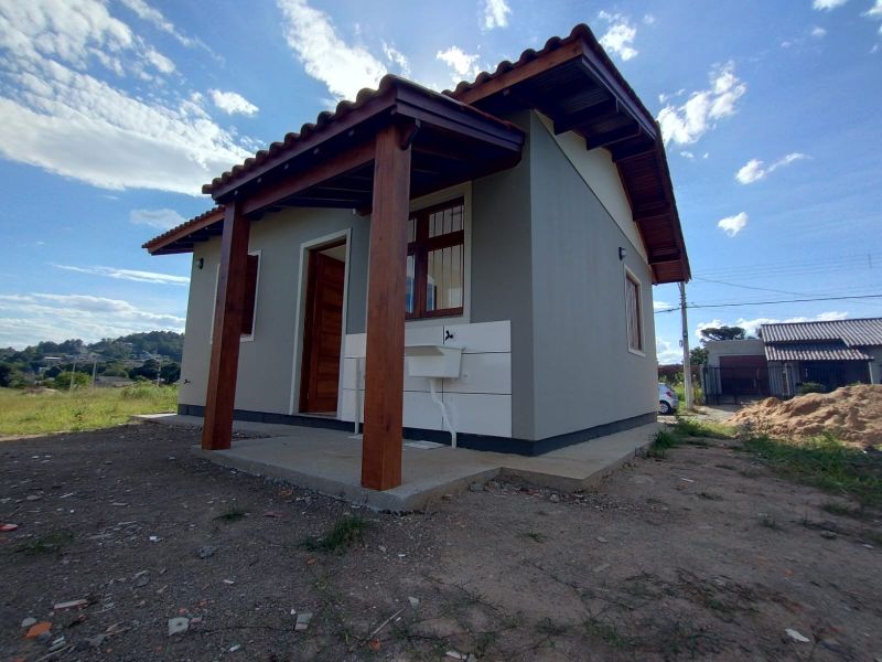 CASA 2 quartos no bairro SANTA ROSA em TAQUARA