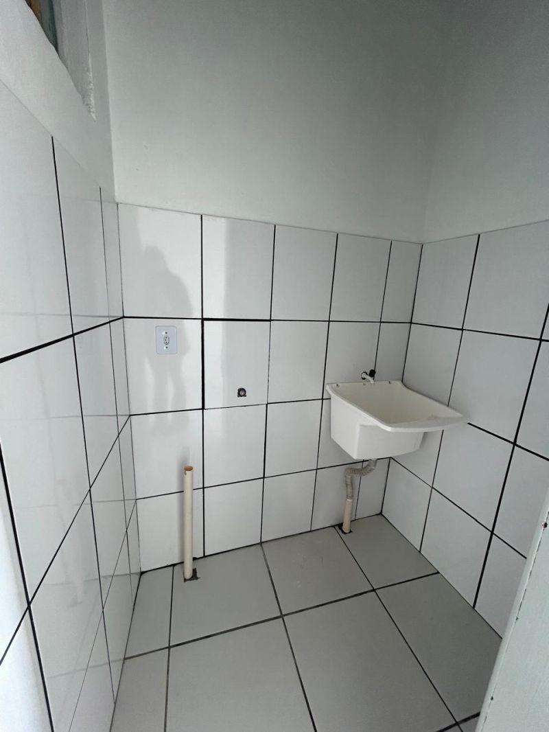 KIT / JK 2 quartos no bairro CENTRO em TAQUARA