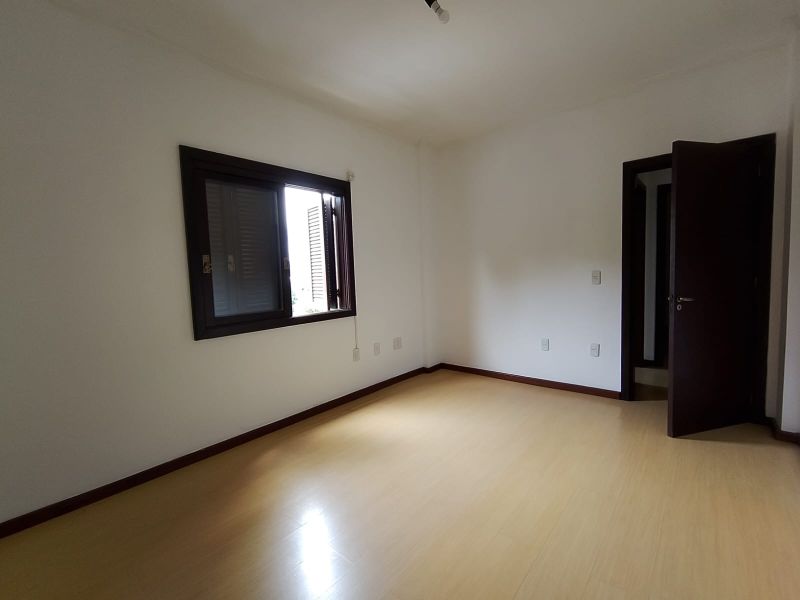 APTO 2 quartos no bairro SAGRADA FAMILIA em TAQUARA