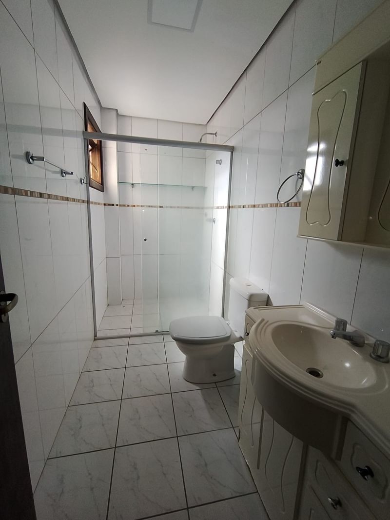 APTO 2 quartos no bairro SAGRADA FAMILIA em TAQUARA