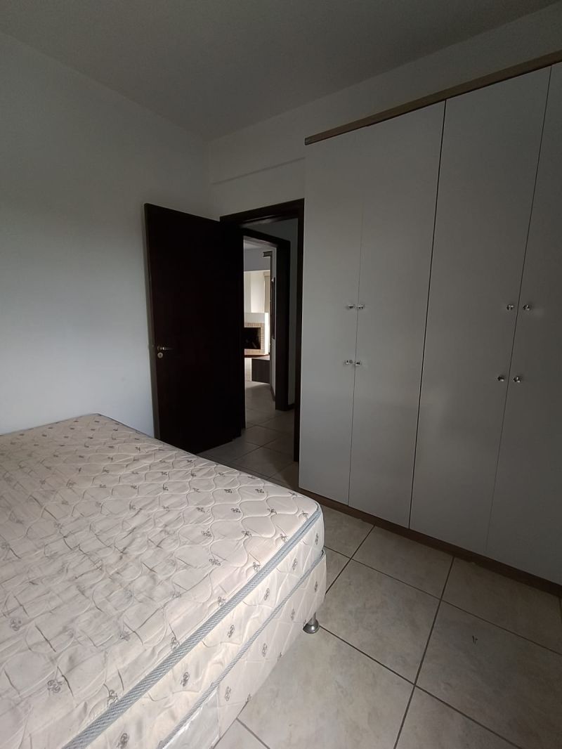 APTO 2 quartos no bairro SAGRADA FAMILIA em TAQUARA