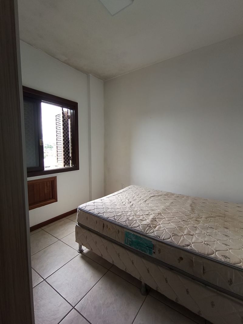 APTO 2 quartos no bairro SAGRADA FAMILIA em TAQUARA