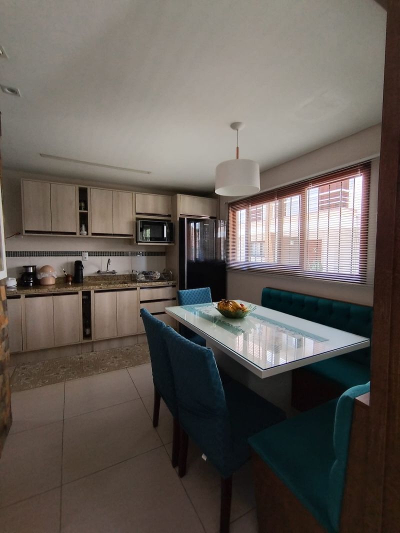 SOBRADO 2 quartos no bairro SANTA ROSA em TAQUARA