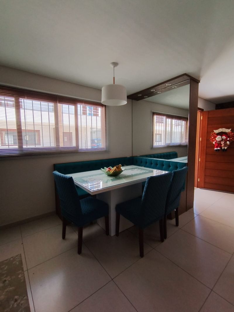 SOBRADO 2 quartos no bairro SANTA ROSA em TAQUARA