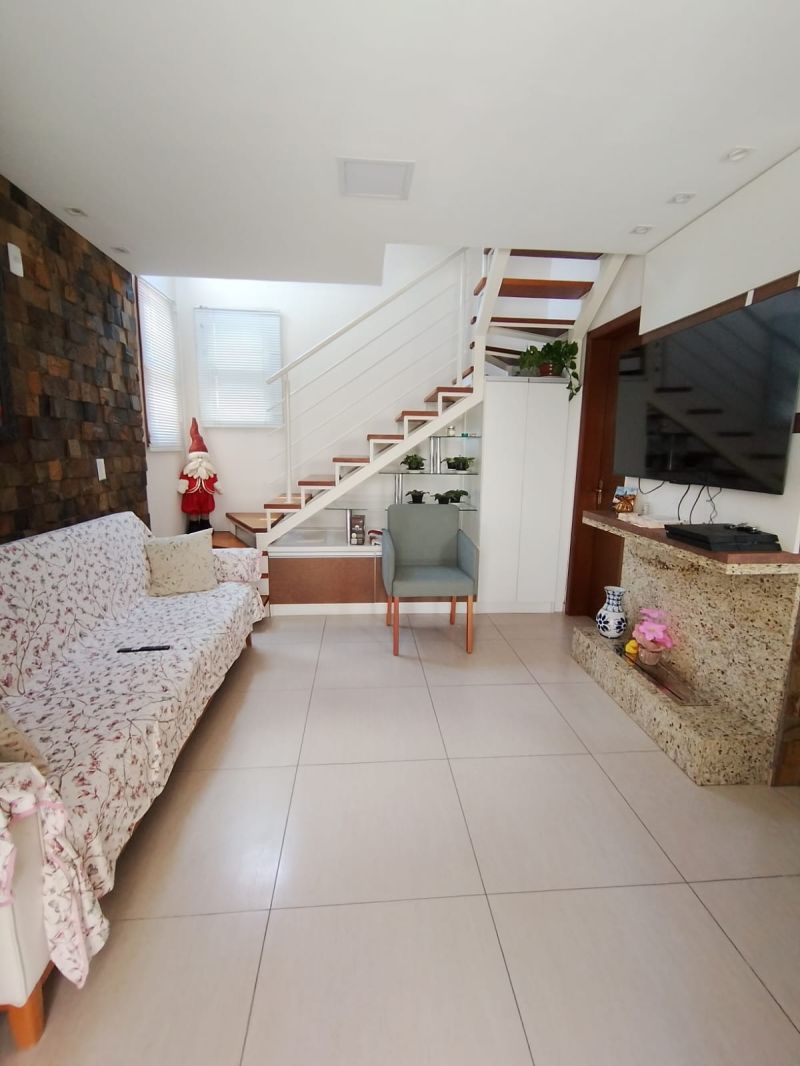 SOBRADO 2 quartos no bairro SANTA ROSA em TAQUARA