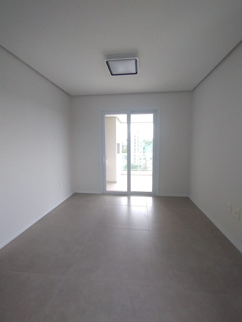 APTO 3 quartos no bairro RECREIO em TAQUARA