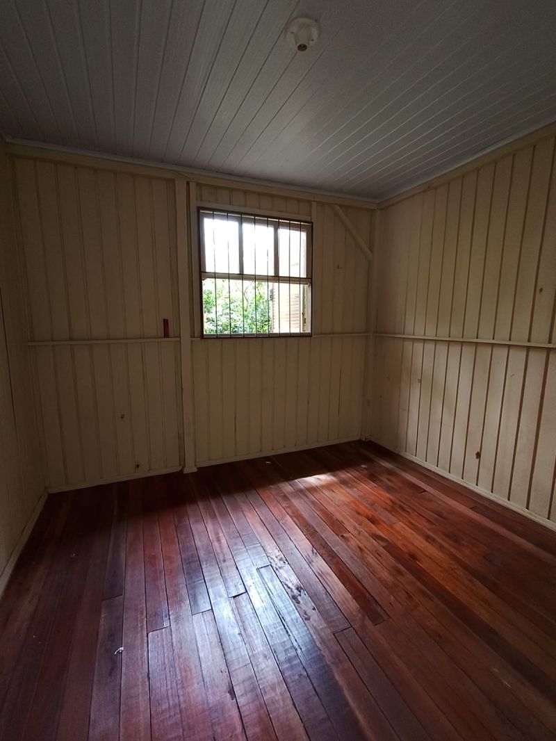 CASA/FUNDOS 2 quartos no bairro SANTA TEREZINHA em TAQUARA