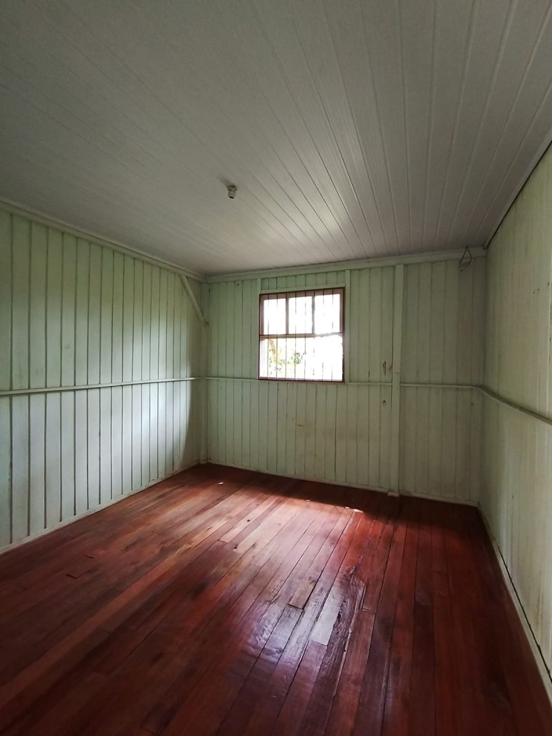 CASA/FUNDOS 2 quartos no bairro SANTA TEREZINHA em TAQUARA