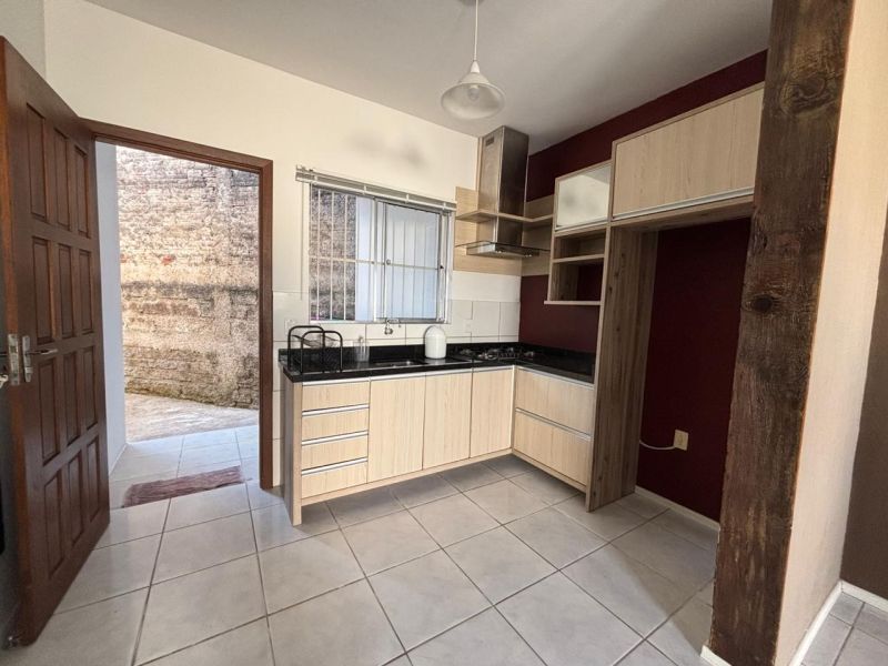 CASA 2 quartos no bairro CENTRO em PAROBE