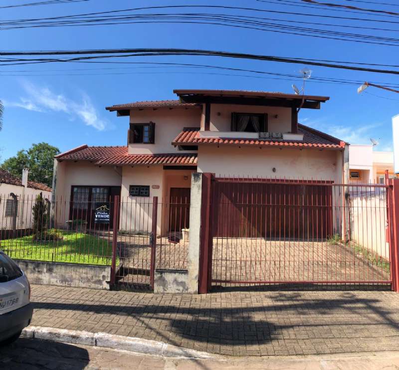CASA DE ALVENARIA 4D no bairro Centro em Taquara