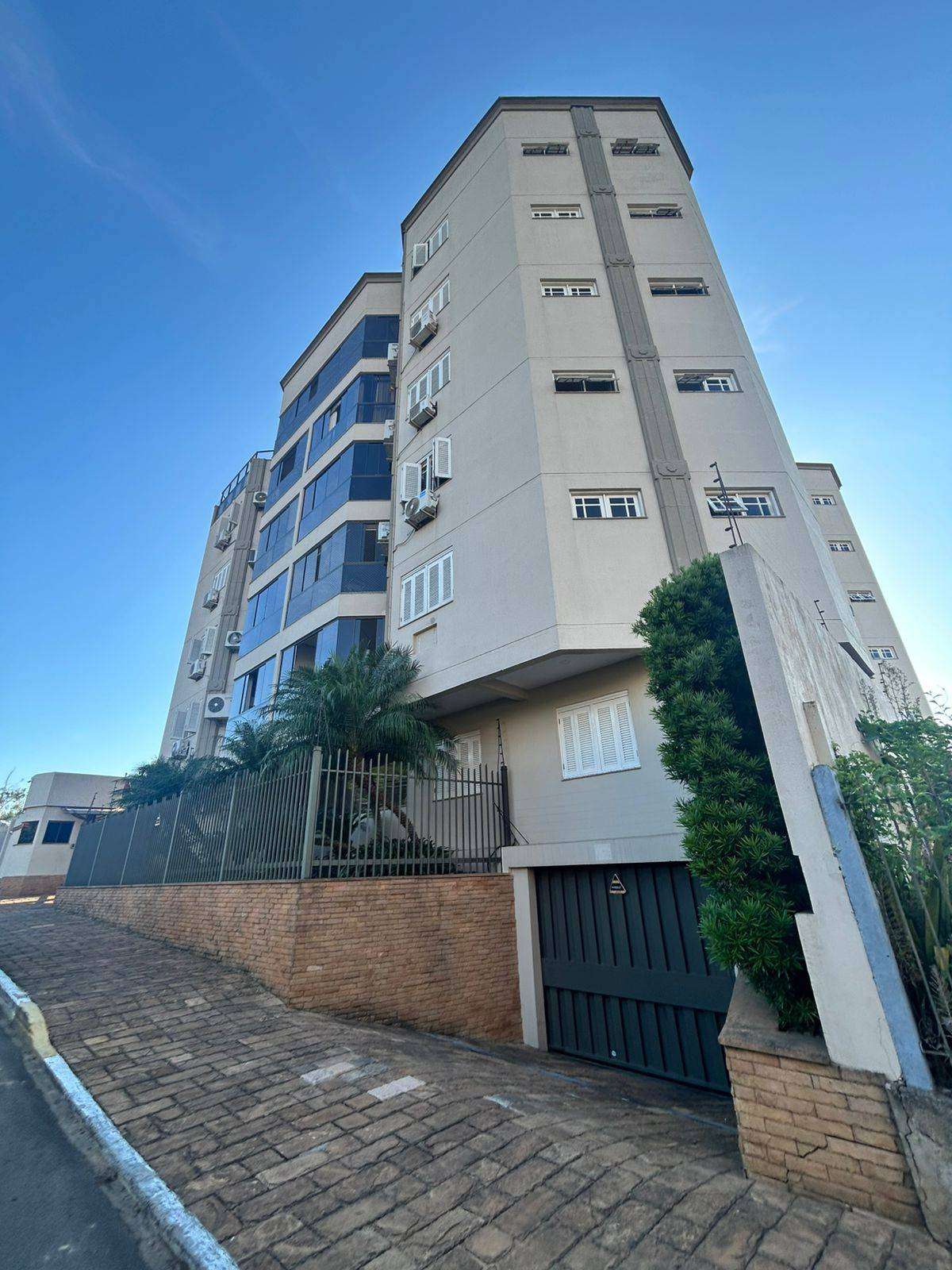 AP 3 DORM. 3D no bairro Centro em Taquara