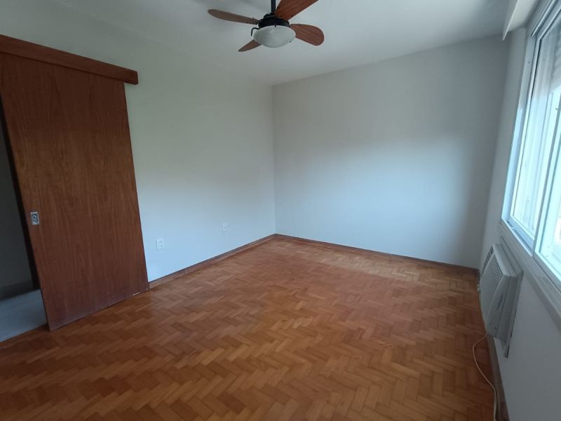 Apto no bairro SAO JOAO em PORTO ALEGRE