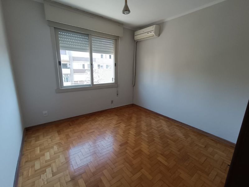 Apto no bairro SAO JOAO em PORTO ALEGRE