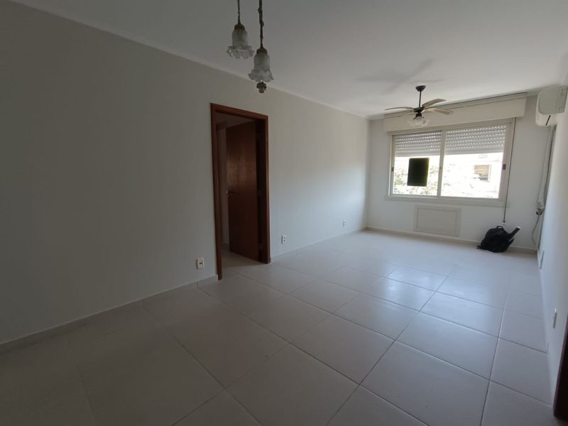 Apto no bairro SAO JOAO em PORTO ALEGRE