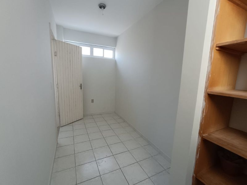 Apto no bairro SAO JOAO em PORTO ALEGRE