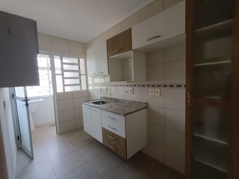 Apto no bairro SAO JOAO em PORTO ALEGRE