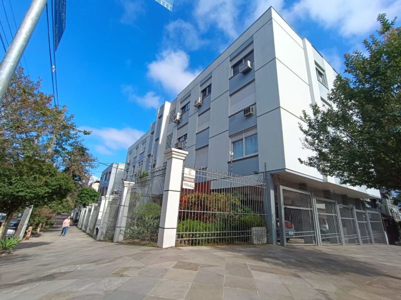 Apto no bairro SAO JOAO em PORTO ALEGRE