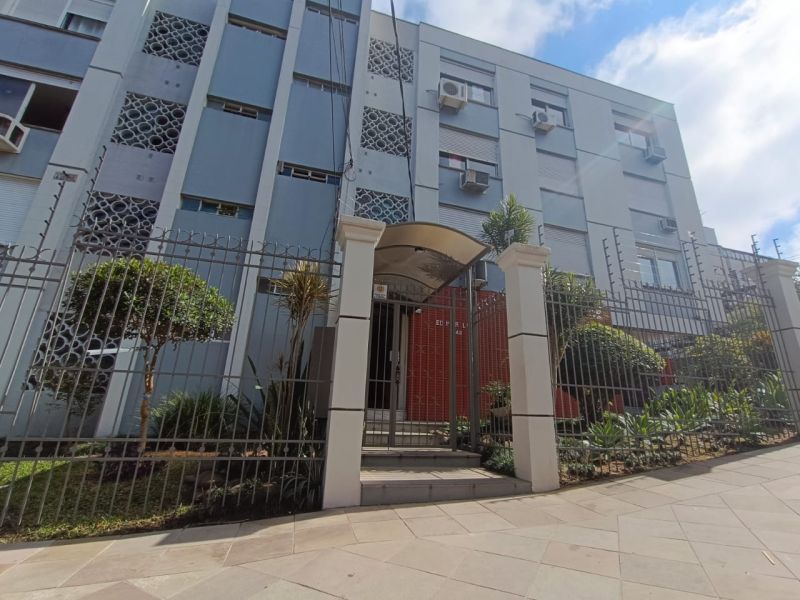 Apto no bairro SAO JOAO em PORTO ALEGRE