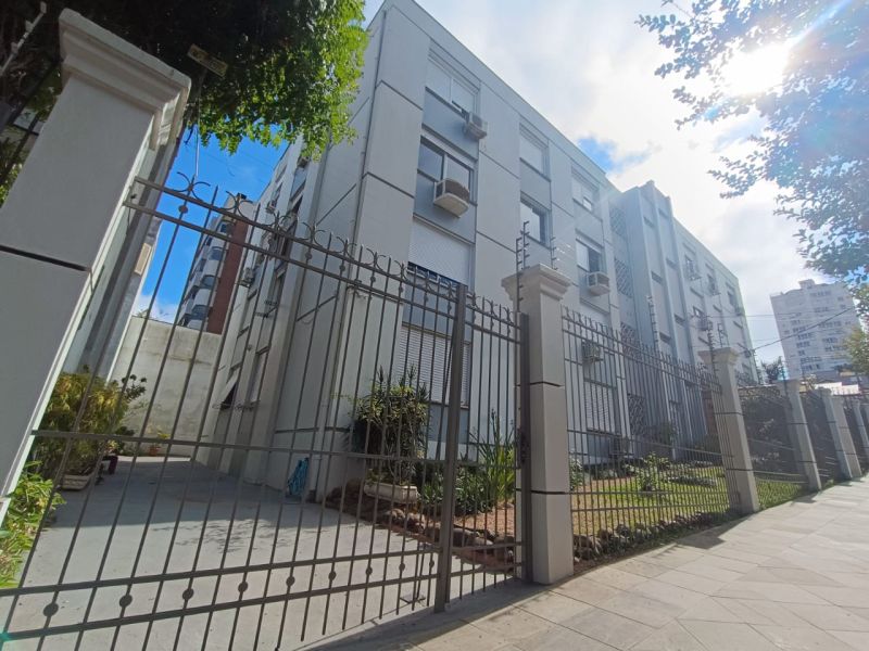 Apto no bairro SAO JOAO em PORTO ALEGRE