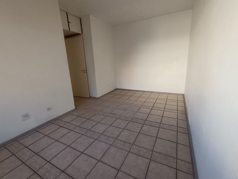 Apto no bairro VILA JARDIM em PORTO ALEGRE
