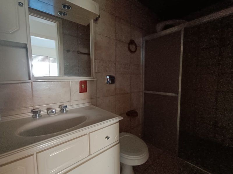 Apto no bairro VILA JARDIM em PORTO ALEGRE
