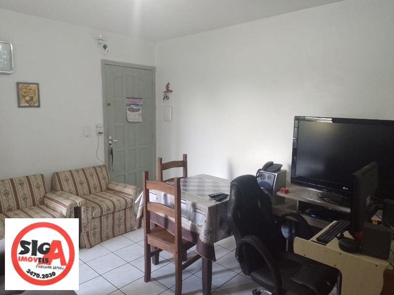 APARTAMENTO 2D no bairro Vila Cachoeirin... em Cachoeirinha