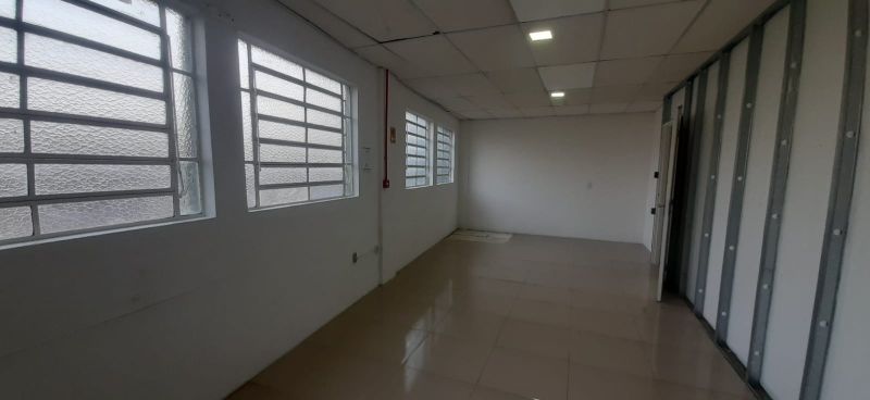 Loja no bairro VILA IMBUHY em CACHOEIRINHA