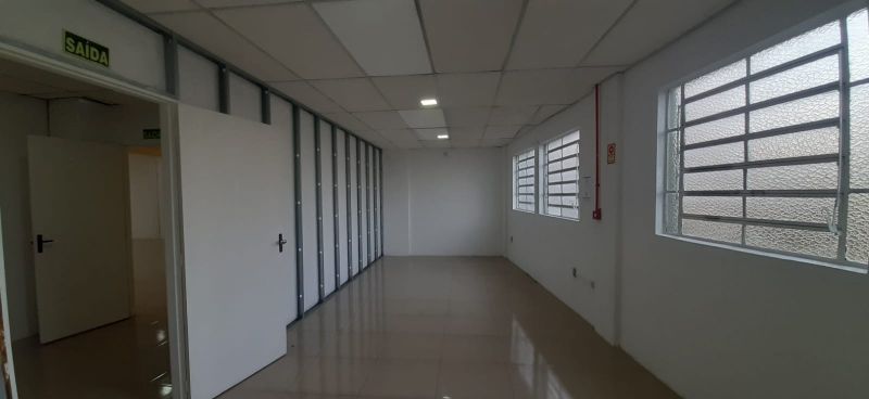 Loja no bairro VILA IMBUHY em CACHOEIRINHA