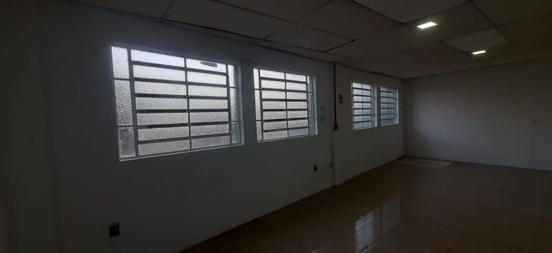 Loja no bairro VILA IMBUHY em CACHOEIRINHA