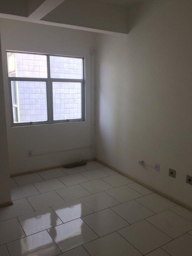 Sala no bairro VILA CACHOEIRINHA em CACHOEIRINHA