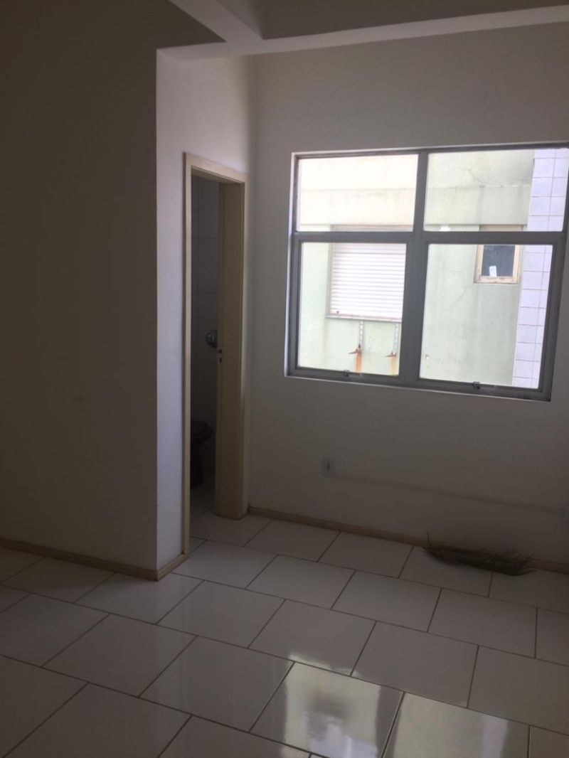 Sala no bairro VILA CACHOEIRINHA em CACHOEIRINHA