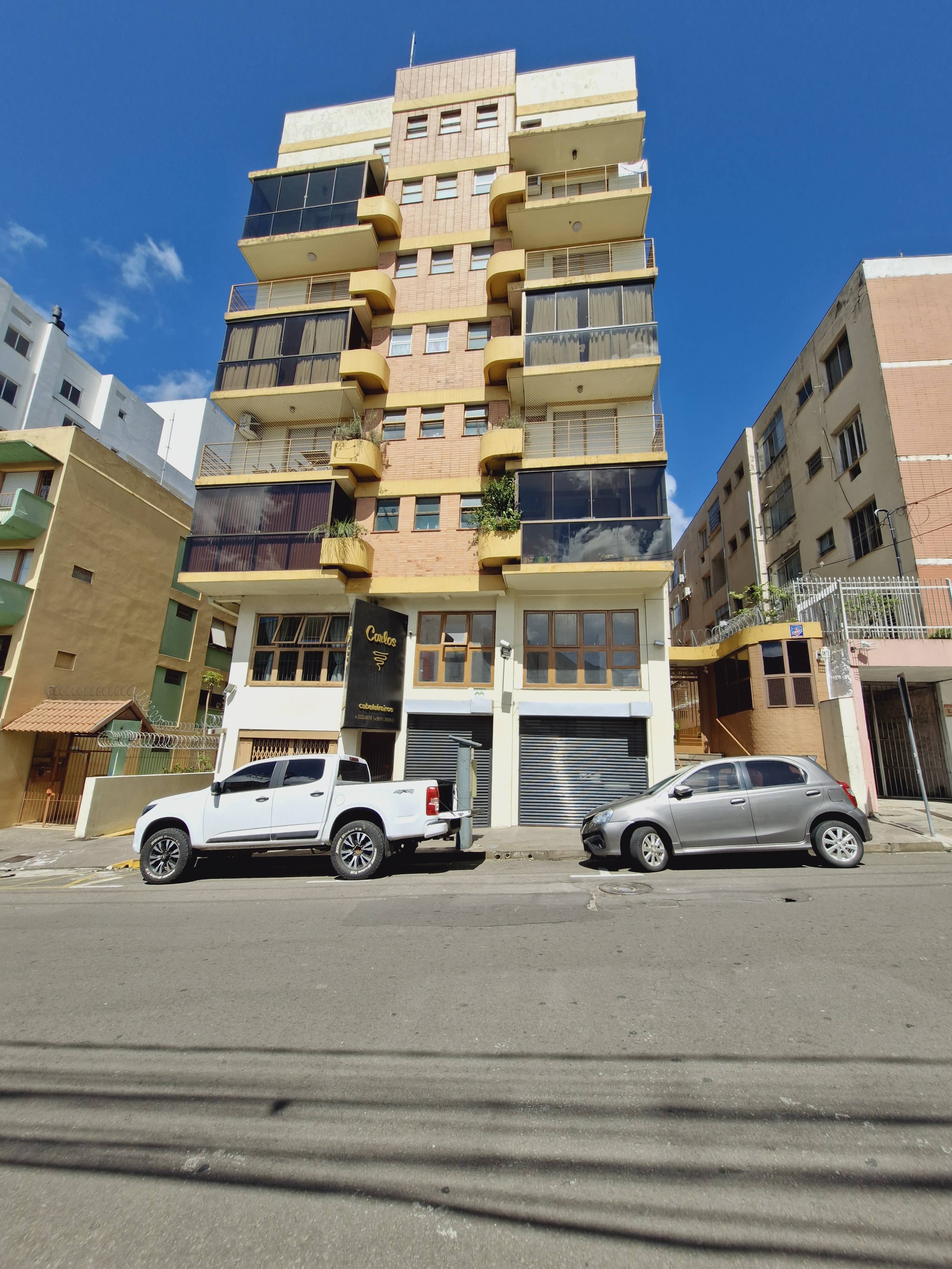 APARTAMENTO no bairro CENTRO em SANTA MARIA