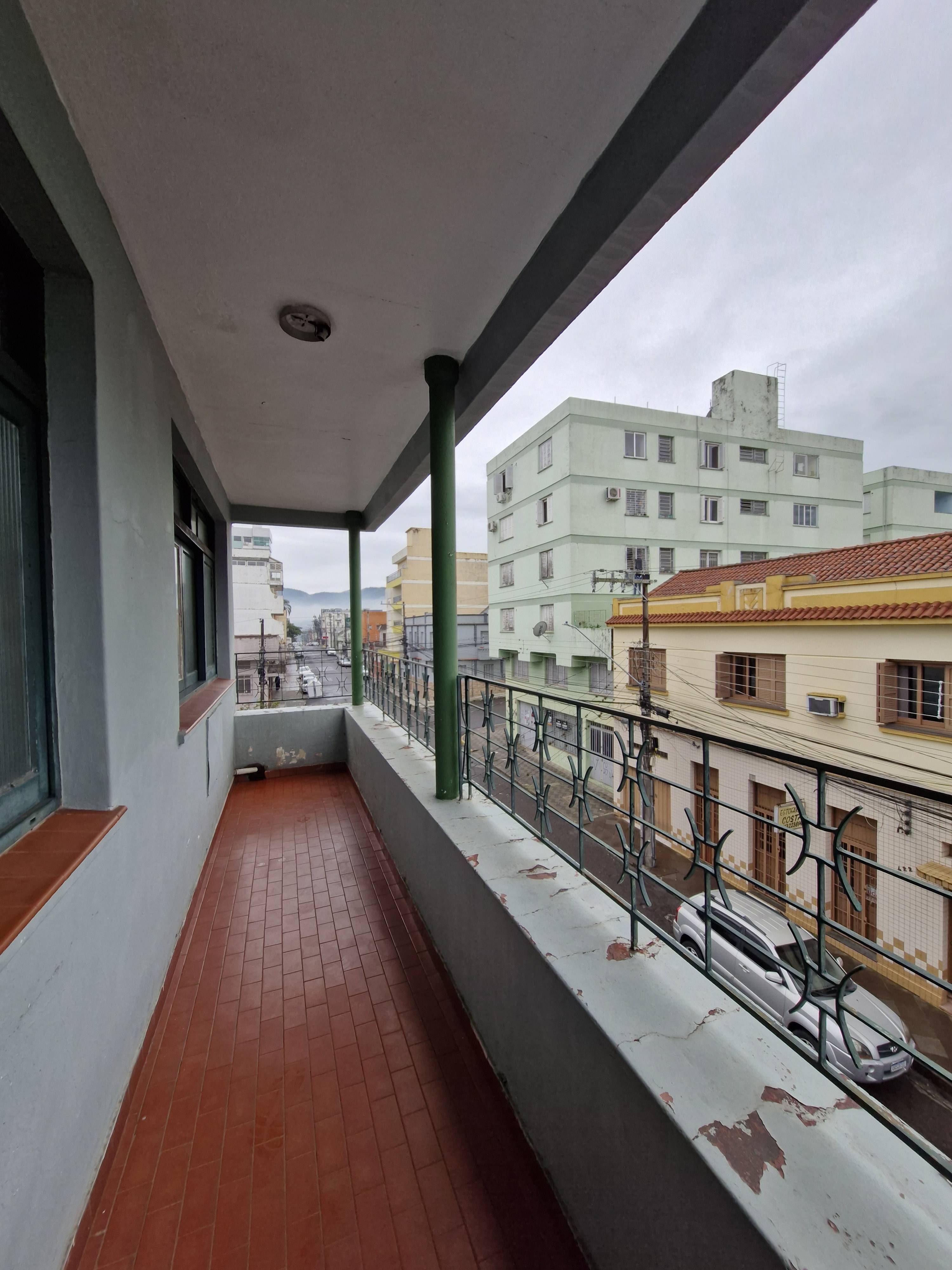 APARTAMENTO em