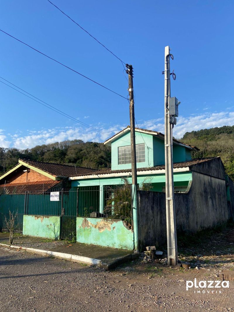 CASA no bairro KM 3 em SANTA MARIA