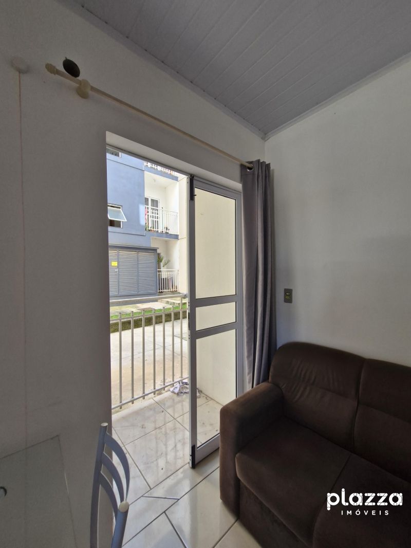 Apartamento em condomínio fechado. 