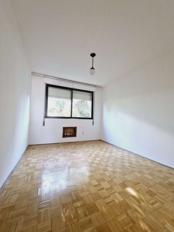 APARTAMENTO em