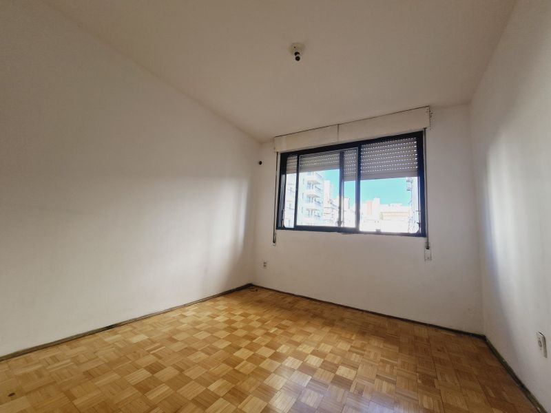 APARTAMENTO em