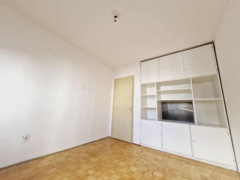 APARTAMENTO em