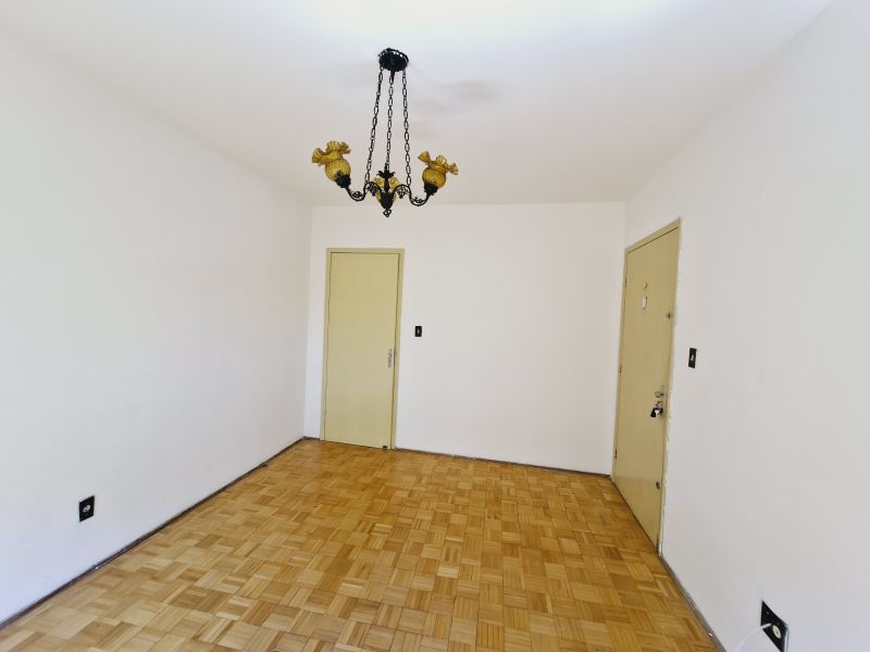 APARTAMENTO em