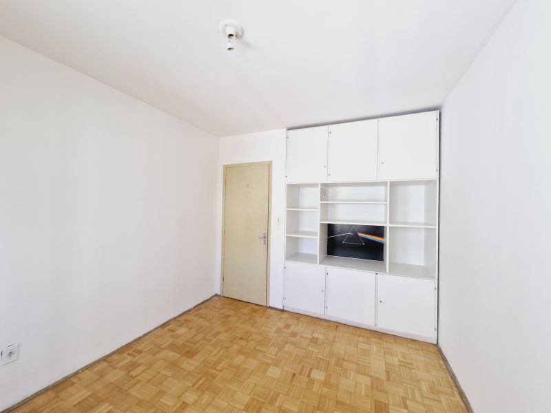 APARTAMENTO em