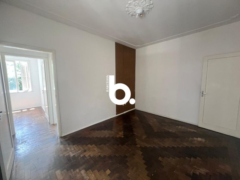 APTO BEM LOCALIZADO E ECONÔMICO