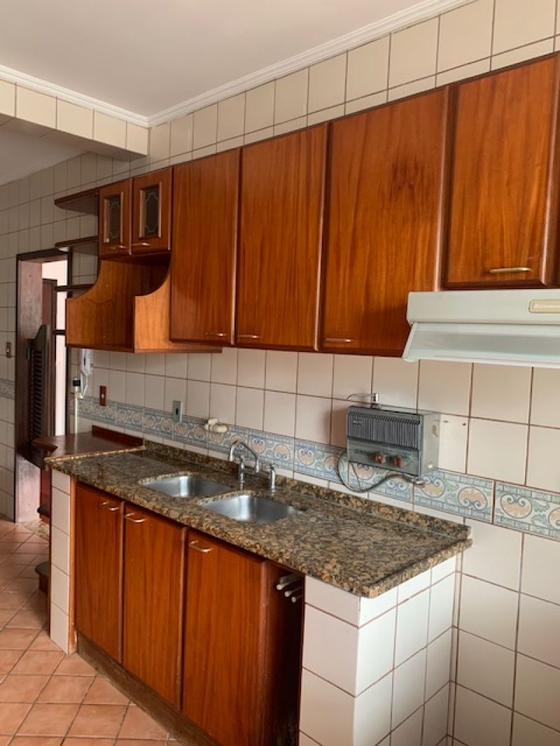 Apto 3D  no bairro HIGIENOPOLIS em PORTO ALEGRE