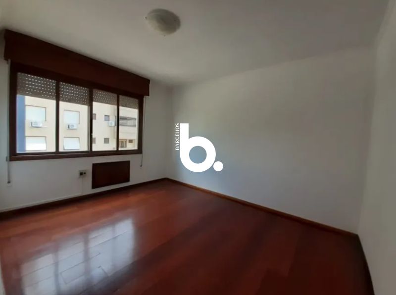 Apto 3D  no bairro HIGIENOPOLIS em PORTO ALEGRE
