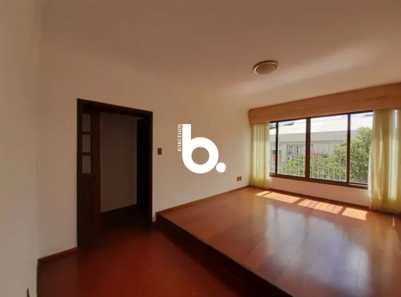 Apto 3D  no bairro HIGIENOPOLIS em PORTO ALEGRE